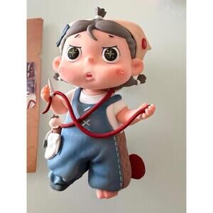 Heyone - Detective Dazey  - Lost in Filming Site - The Costumer - New